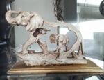 Elephant Mother Love statue - Image 3
