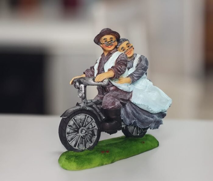 TCG 21cm Dada dadi Statue riding bike - Image 1