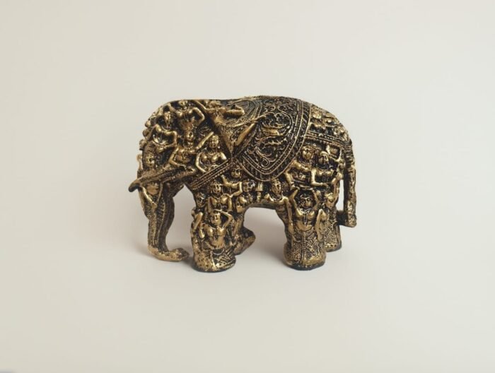 TCG 23cm Handcrafted royal elephant - Image 3