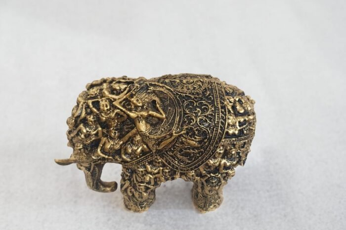 TCG 23cm Handcrafted royal elephant - Image 2