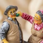 TCG 7.4" Dada Dadi Statue with Flower Basket - Image 2