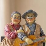 TCG 6.2" Dada Dadi Guitar Statue - Image 2