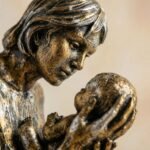 TCG 13.7" Handcrafted Mother Baby Love Statue - Image 2