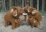 TCG 18cm Elephant Family Statue - Image 3
