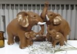 TCG 18cm Elephant Family Statue - Image 4