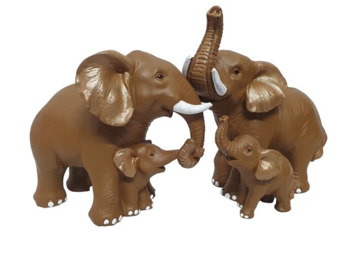 TCG 18cm Elephant Family Statue - Image 1