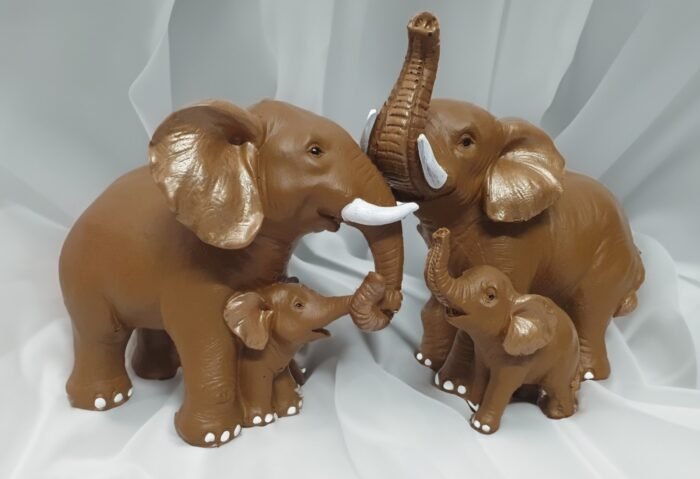 TCG 18cm Elephant Family Statue - Image 2